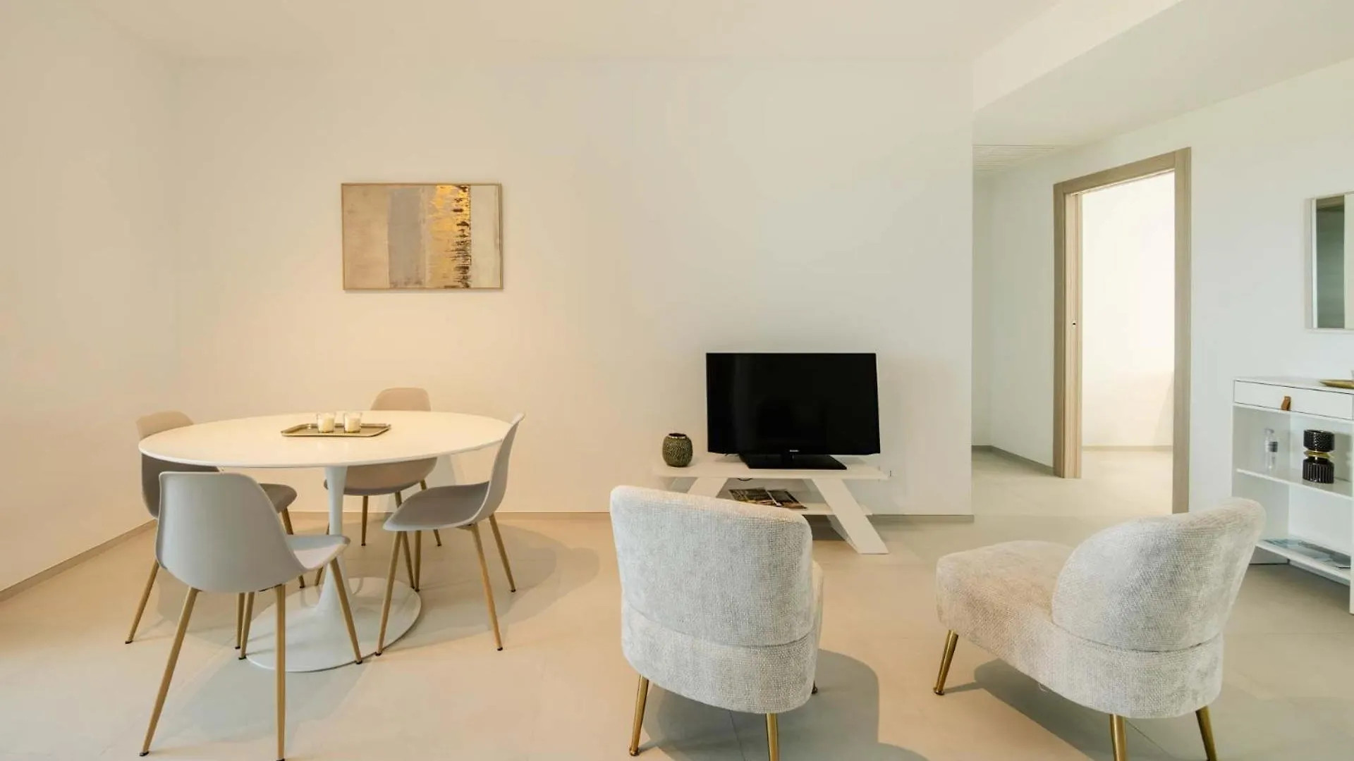 Maison 46 Luxury Accomodation Bari 0*,  Olaszország