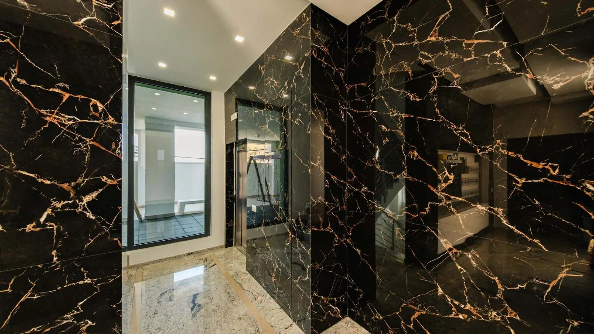 Maison 46 Luxury Accomodation Bari Apartman