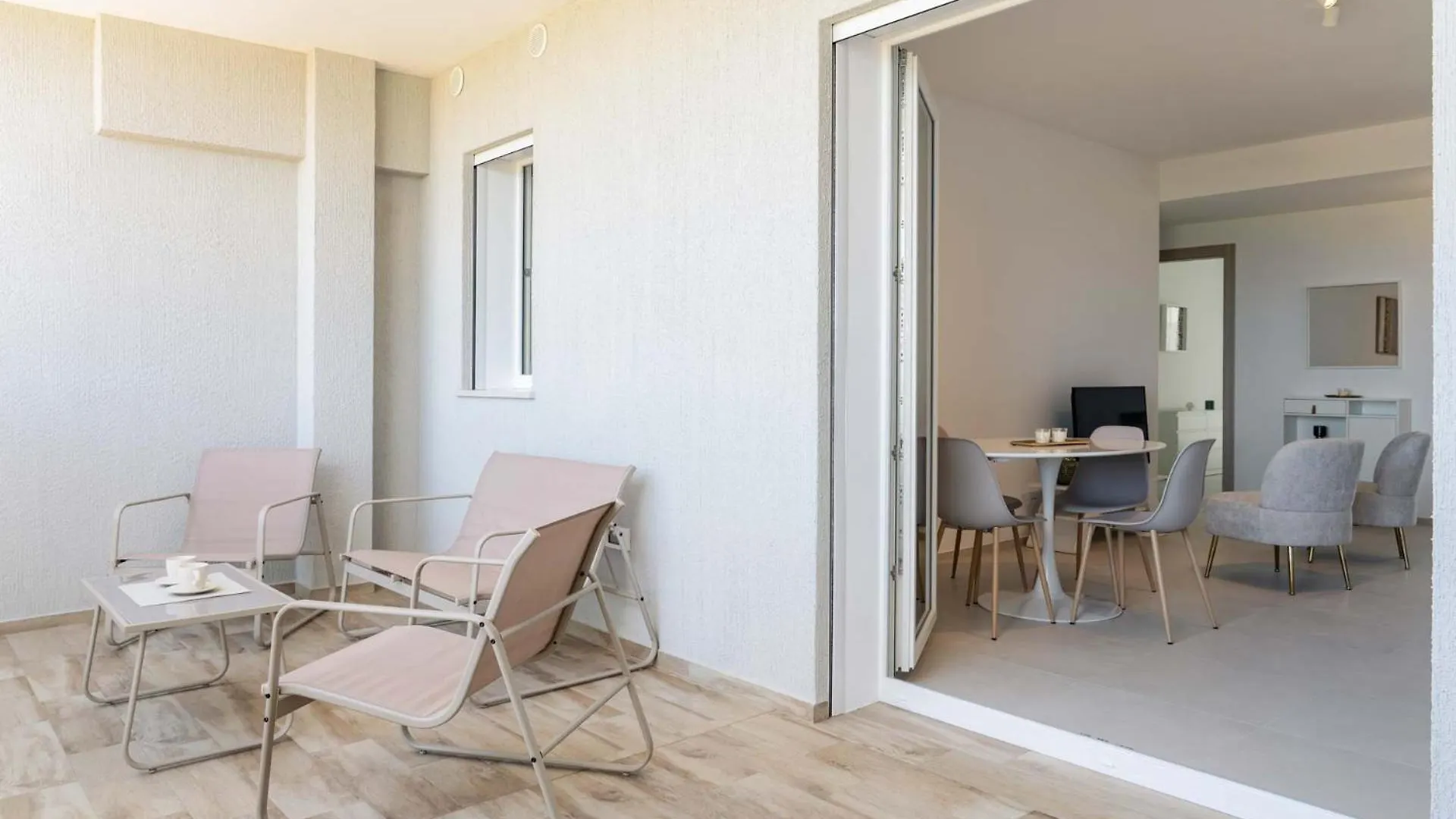 Maison 46 Luxury Accomodation Bari Apartman