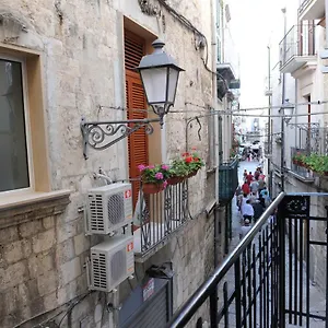 Gasthuis Palazzo Del Carmine, Bari